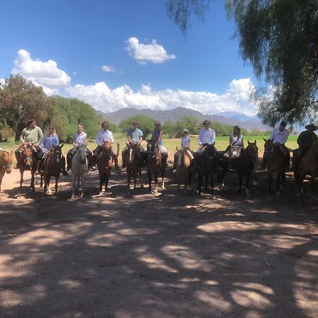 Estancia Banda Grande - Horse & Hiking Safaris Molinos Bagian luar foto