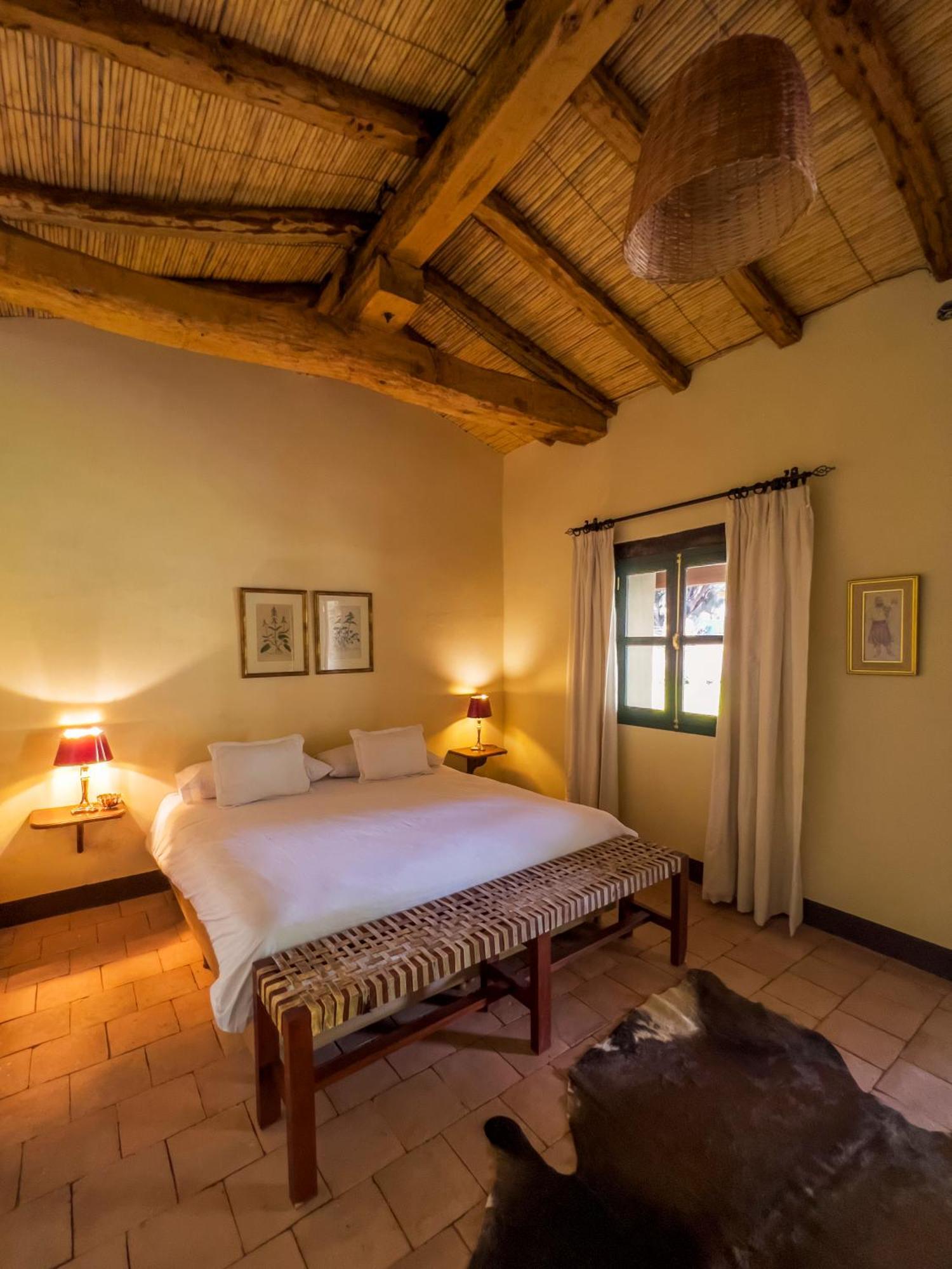 Estancia Banda Grande - Horse & Hiking Safaris Molinos Bagian luar foto