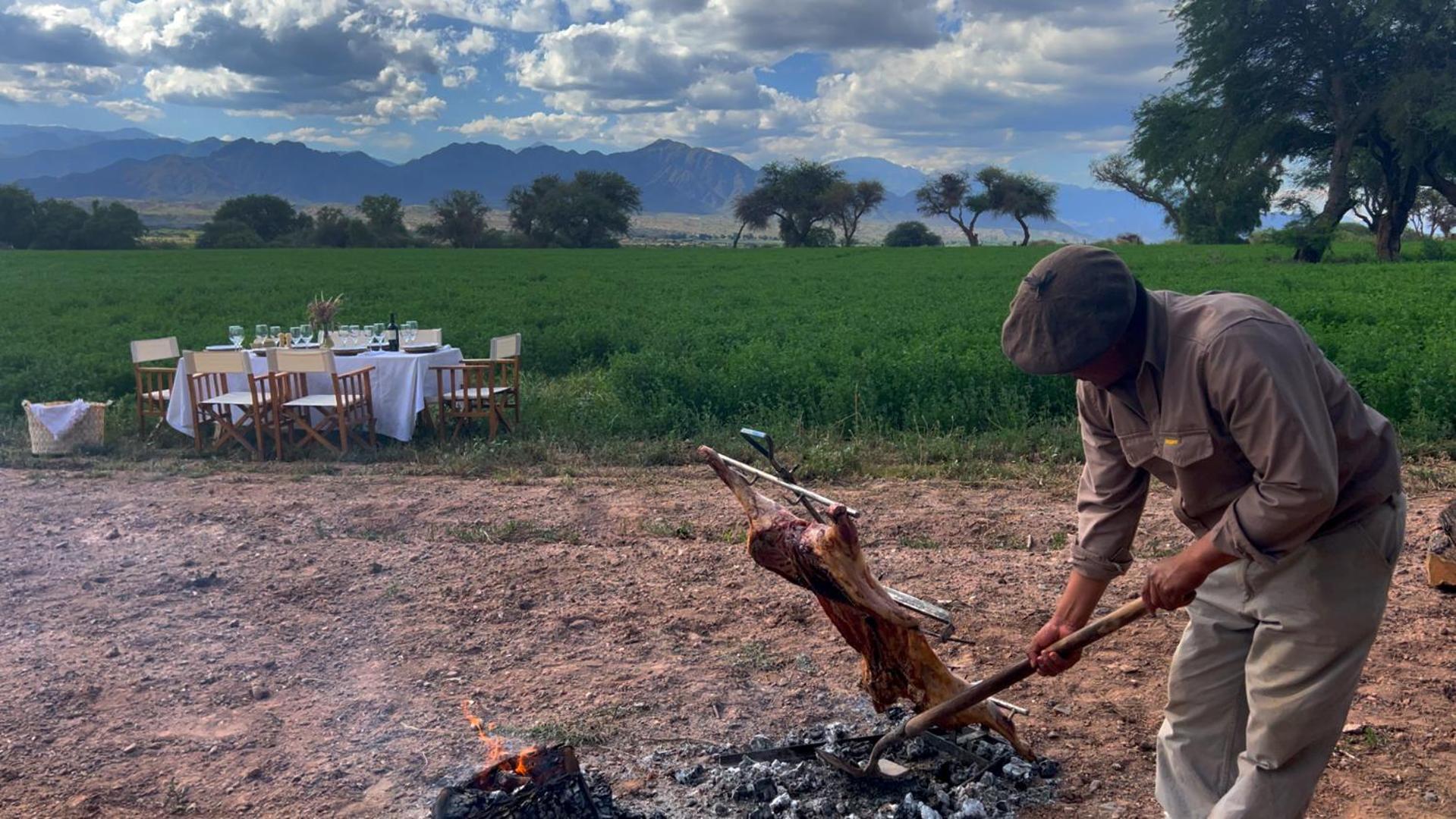 Estancia Banda Grande - Horse & Hiking Safaris Molinos Bagian luar foto